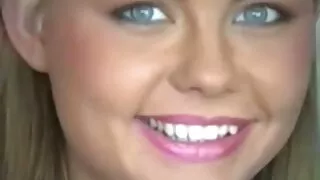 پی او وی ڈی سے پرجوش للی لاریمار کے ساتھ فرم اسس سیکس