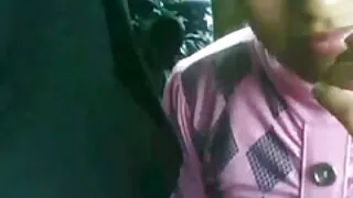 بینگ سے دلکش کیٹ بلوم کے ساتھ پتلی بینگ!