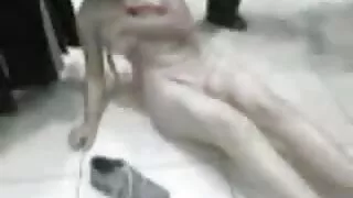 نگل لیا سے موہک Adriana Chechik کے ساتھ زبانی سکرو