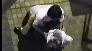 سس لوز می سے خوبصورت ہولی ہینڈرکس کے ساتھ زبانی منظر