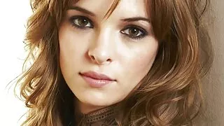 ریئلٹی کنگز کی پرجوش کرمین بیلا کے ساتھ نوعمر فلم